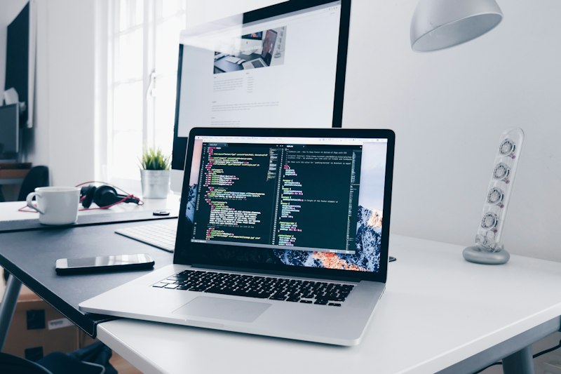 Shopify vs headless